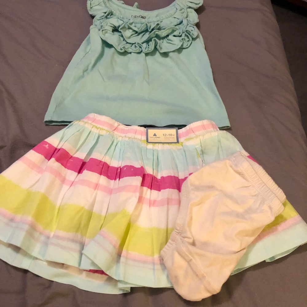 Baby Gap top and skirt and bloomers size 18-24 months
